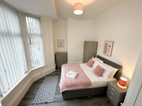 Anfield Cottage Liverpool by Smart Corporate Stays
